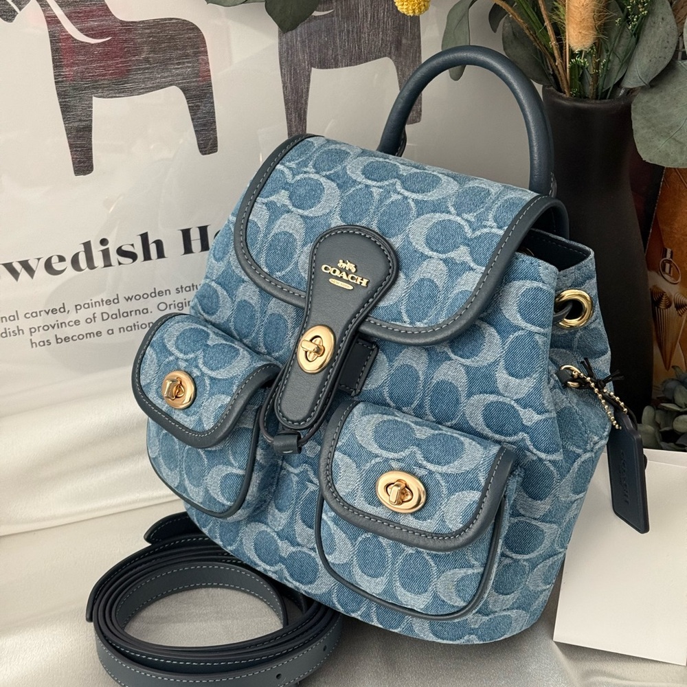 coach Hadley Backpack In Signature Denim - Picture 9 of 11